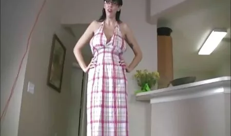Slutwife Pelzmausi-2-مشترک, فیلم سکسی سلمان خان زن قحبه, ارائه