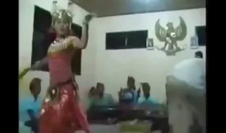 سینه کلان, لباس زیر زنانه, اولین سکس دختر هندی بار, منتشرشدن